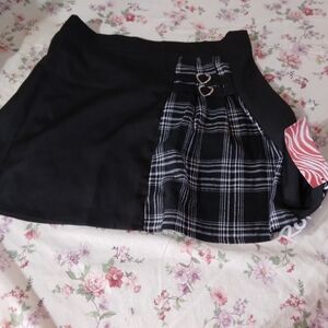 Stylish Black Plaid Women's Skirt